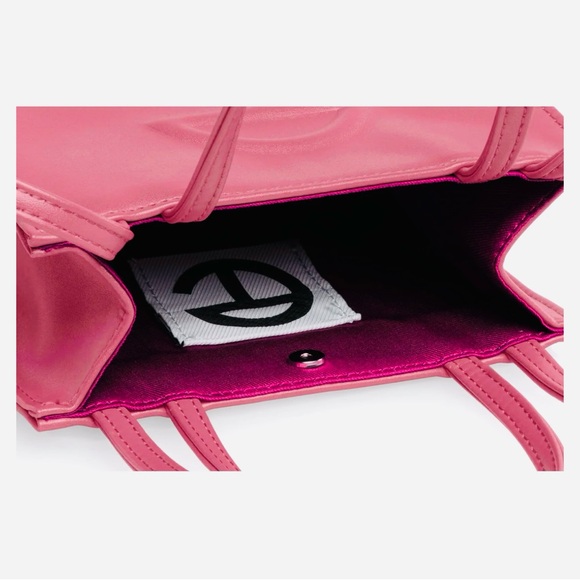 Telfar Small Shopping Bag in Corned Beef - Picture 4 of 5